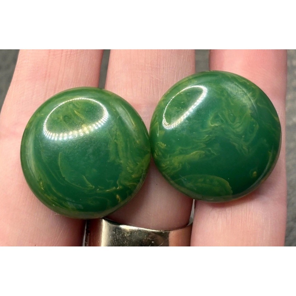 Vintage Bakelite Green Marbled Swirl Screw Back Button Earrings Gold Tone